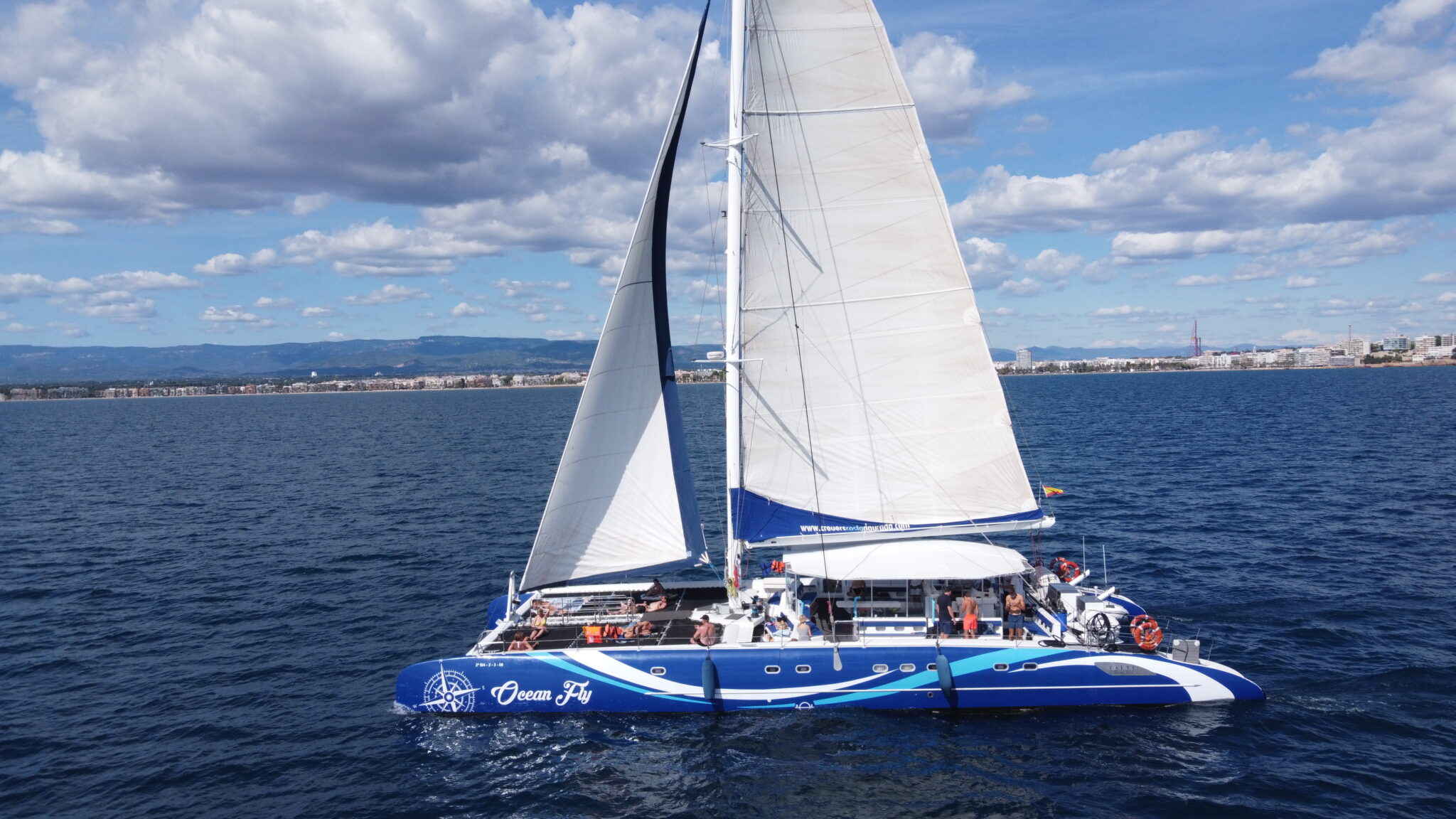 Boat And Catamaran Trips In Cambrils And Salou Creuers Costa Daurada boat-and-catamaran-trips-in-cambrils-and-salou-creuers-costa-daurada